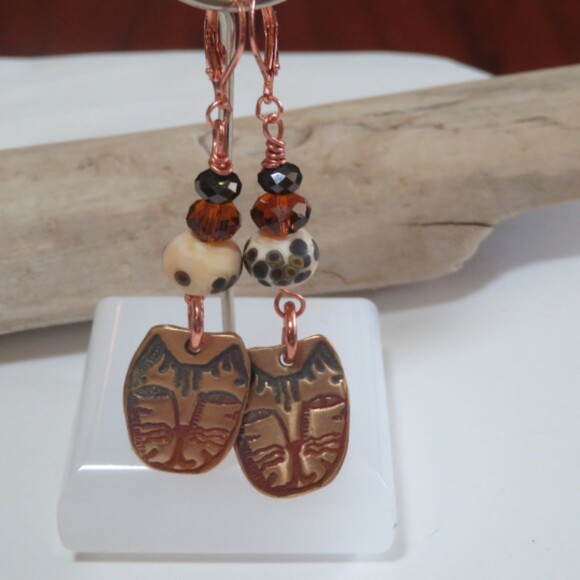Leopard Face Earrings copper wirewrapped with leopard print lamp work beads OOAK - Picture 4 of 5